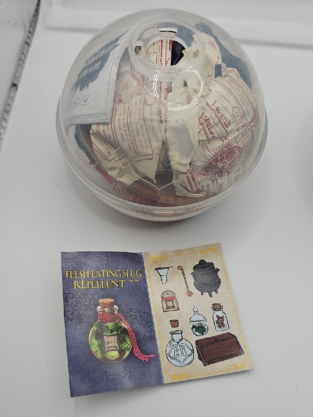 MGA miniverse Harry Potter Make it Mini Potions - Flesh Eating Slug Repellent